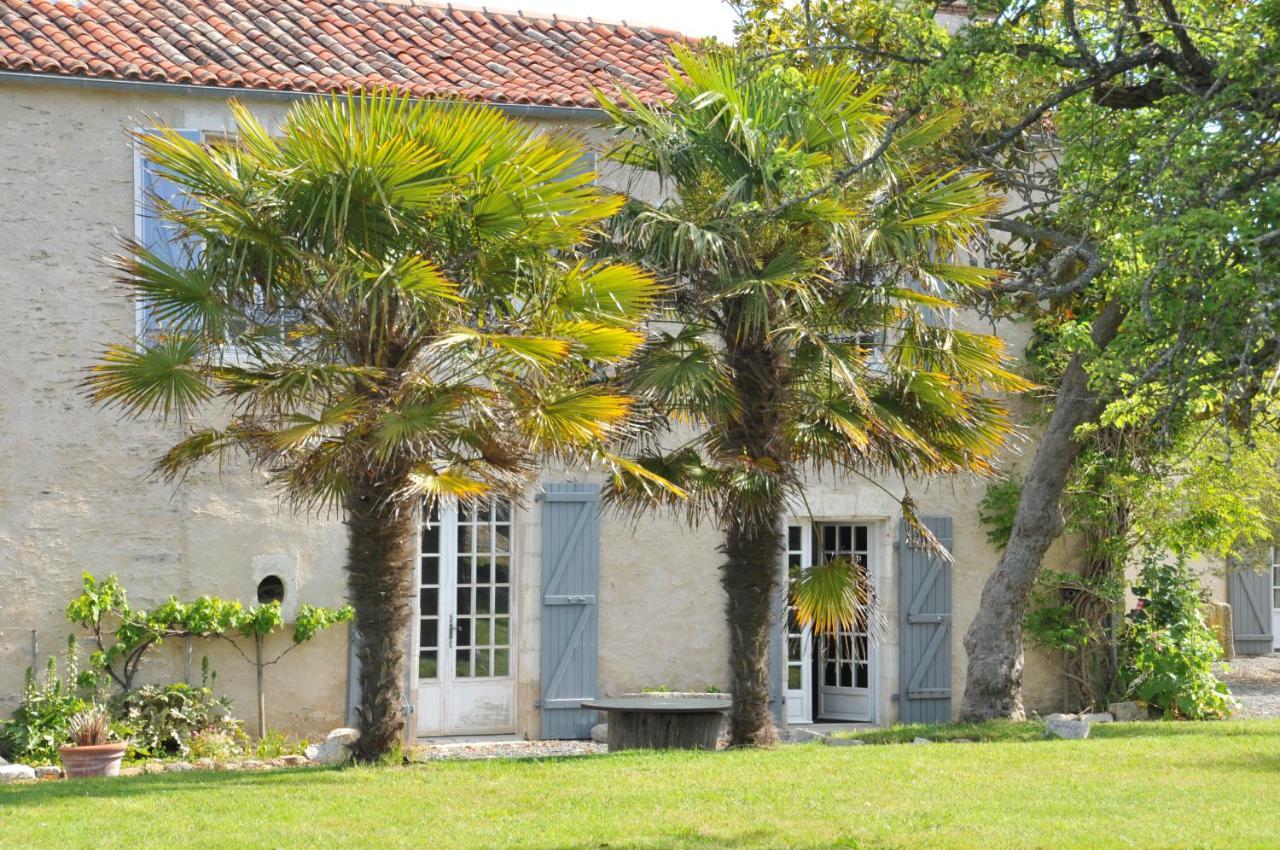 מלון אולון-סור-מר Le Logis De La Venerie מראה חיצוני תמונה